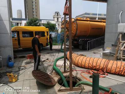 泵站清淤施工现场